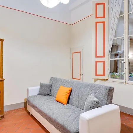 Apartment Dimora Fillungo - Affitti Brevi Italia Lucca